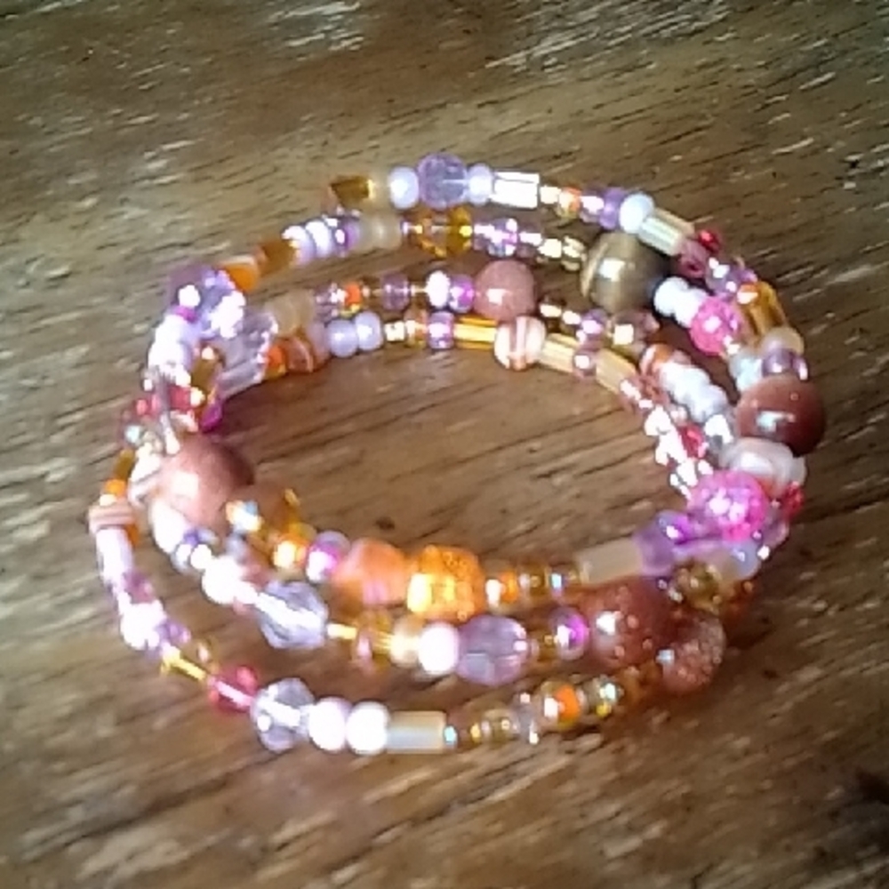 Colorful Beaded Memory Wire Bracelet!!!! - Picture 5 of 6